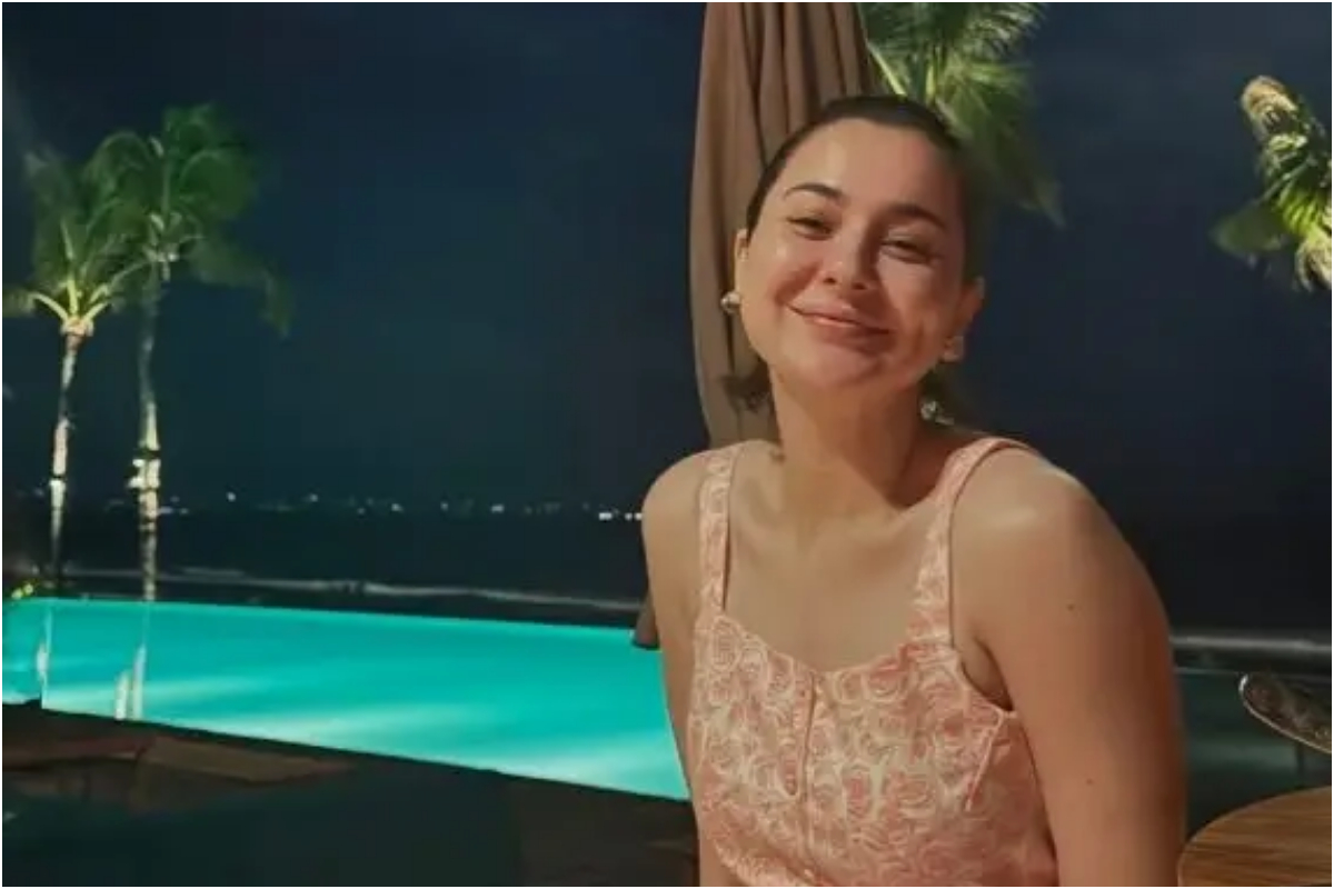 Is Hania Aamir’s dimple is a result of surgery? Find out