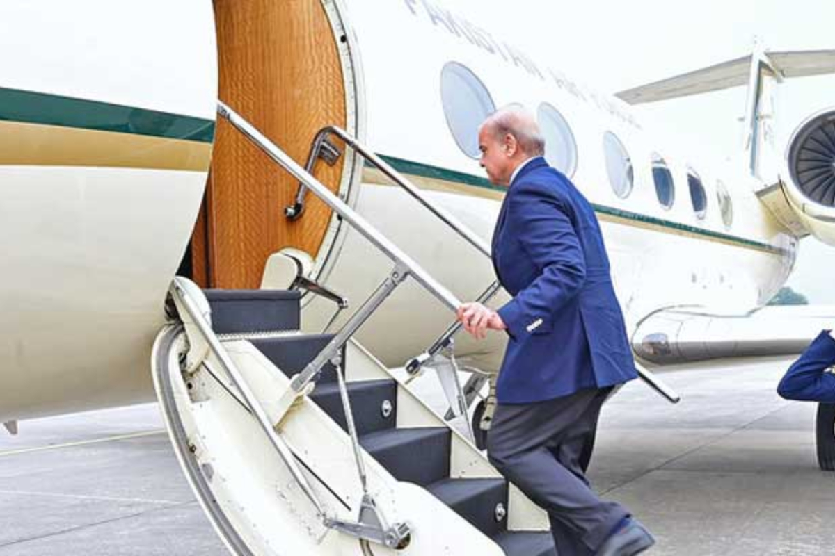 Prime Minister leaves for Azerbaijan on two-day official visit