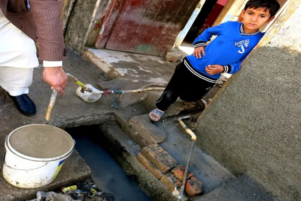 Villagers reject polio vaccine over water supply issues