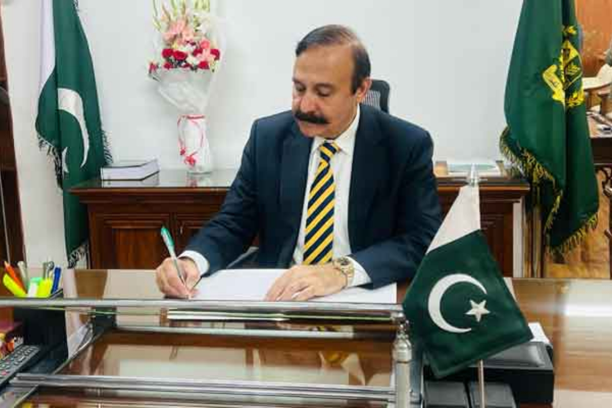 Dr. Tariq Fazal Chaudhry takes charge as Minister of Parliamentary affairs