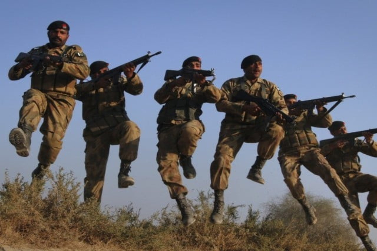 Armed forces felicitate nation as it celebrates 27th Youm-e-Takbeer