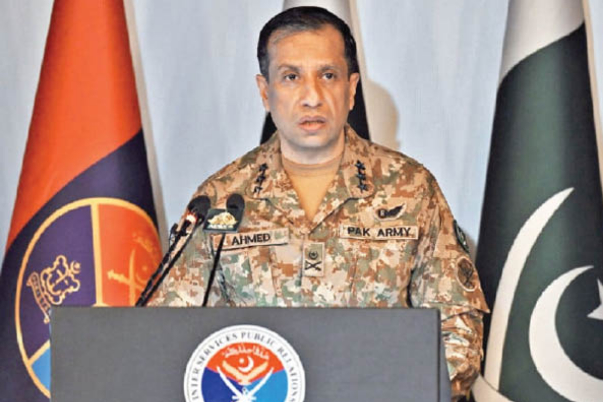 DG ISPR visits Muzaffarabad, receives warm reception from AJK civil society