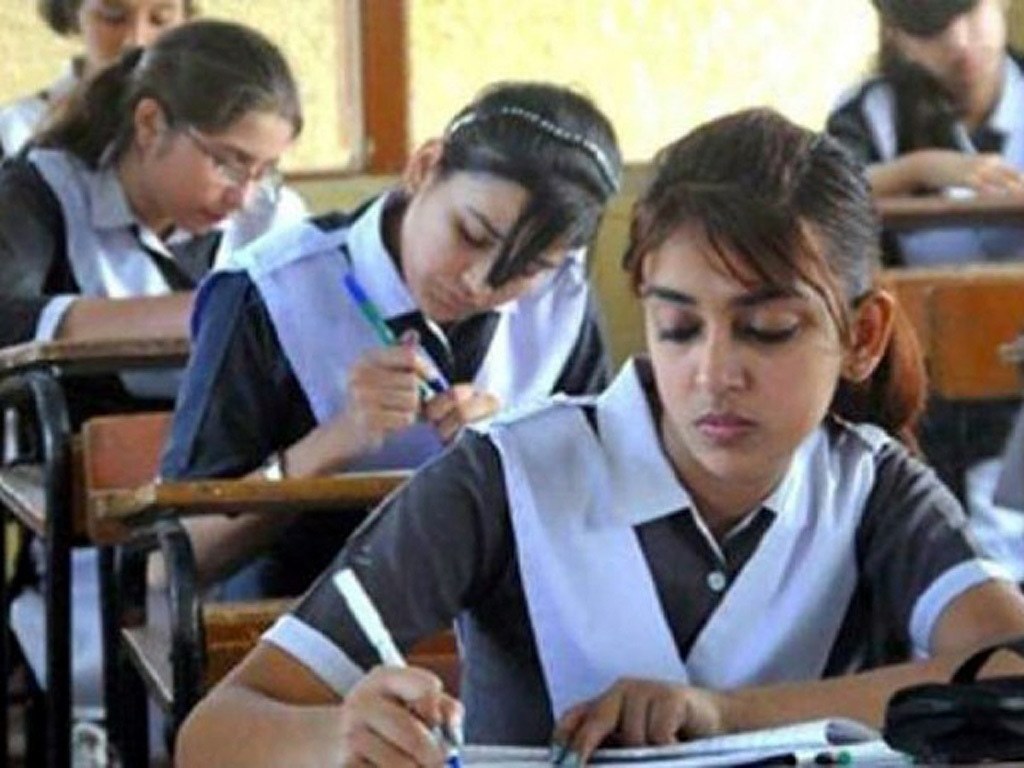 Peshawar Board sets up help desk to cater exams