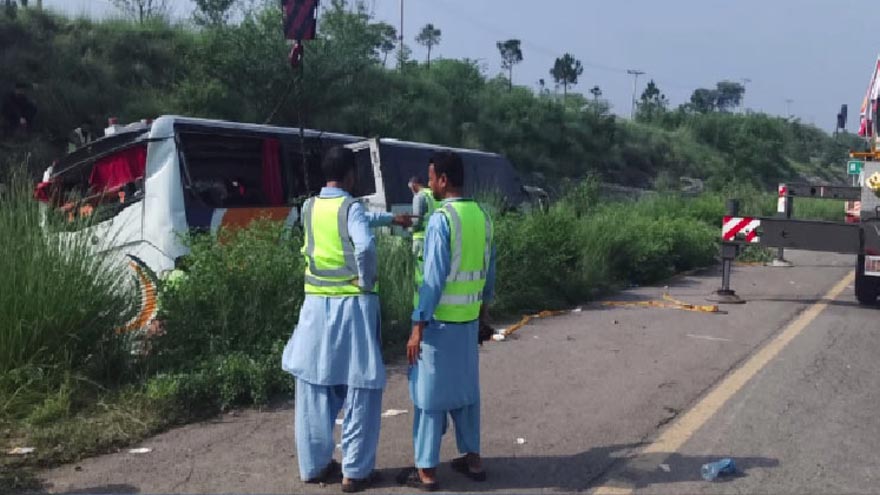 Chakwal Bus Crash: 8 Dead, 18 Injured