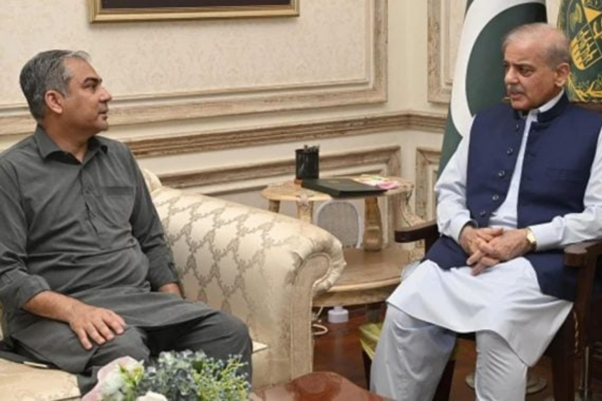 PM Shehbaz appreciates provinces, Forces for ensuring peaceful Ashura