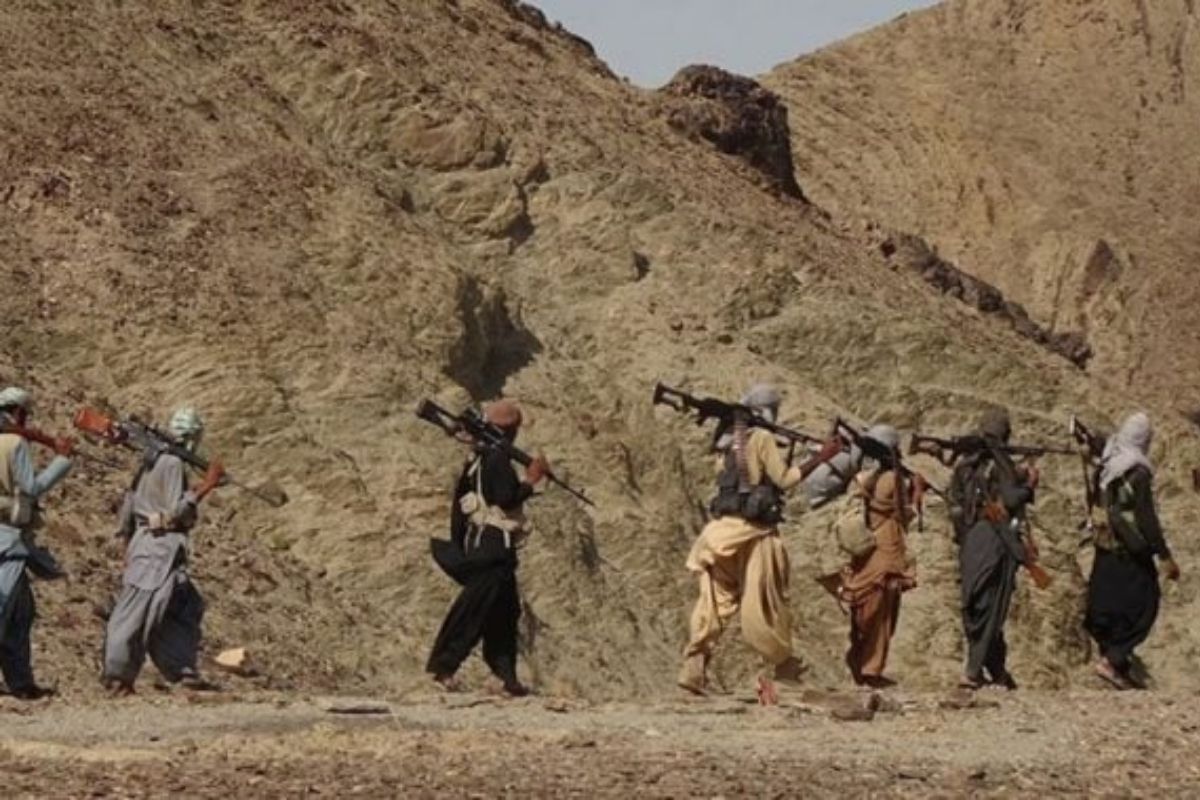 Terrorists attack multiple areas in Balochistan, Reports of passenger abductions