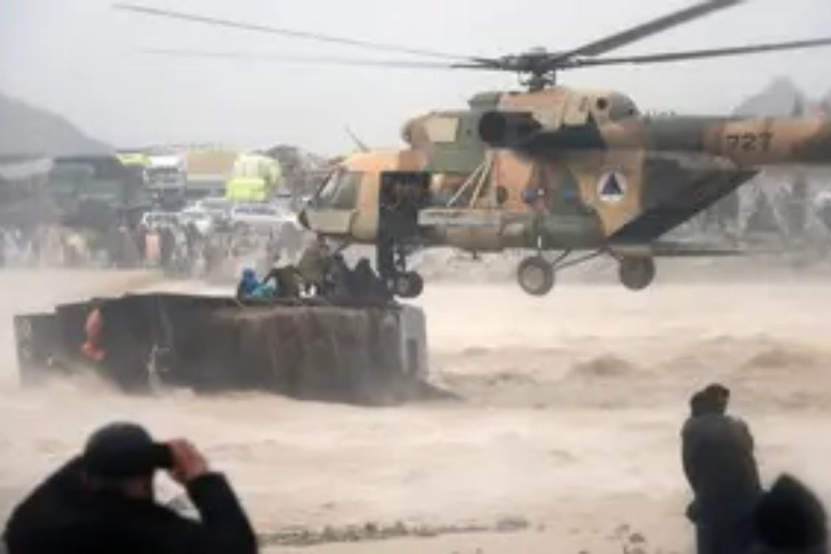 Pakistan Army continues ongoing Air rescue missions across flood-hit regions