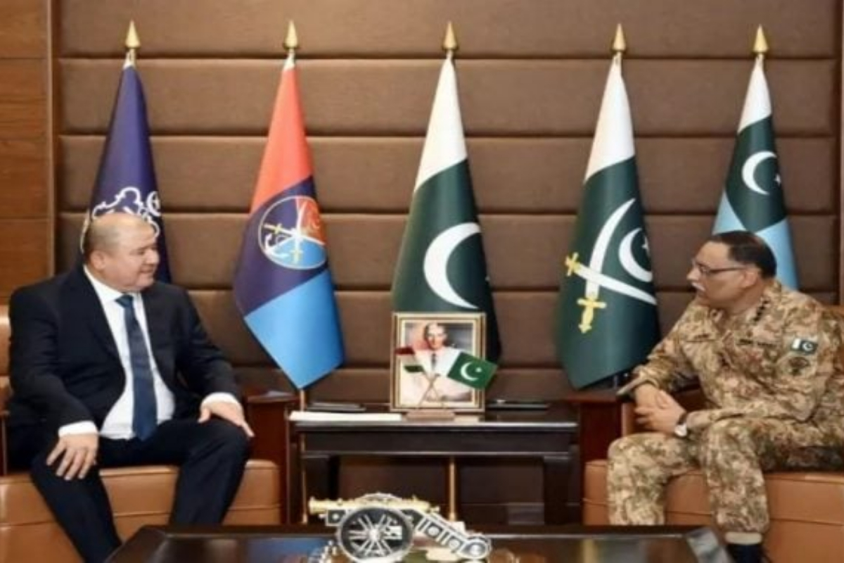 Tajik Chief of General staff meets General Sahir Shamshad, Agrees to boost defense cooperation