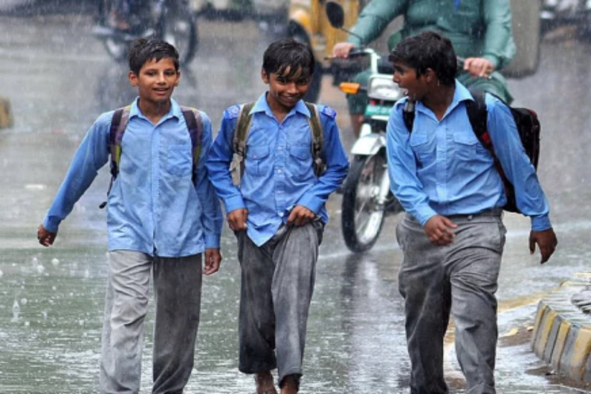 Karachi schools to remain closed on Thursday due to heavy rains