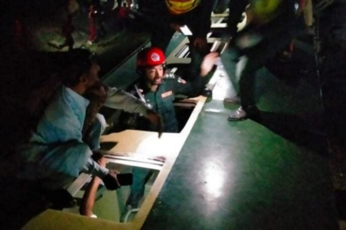 Islamabad express accident in Punjab: 6 bogies Overturn, 25 people injured