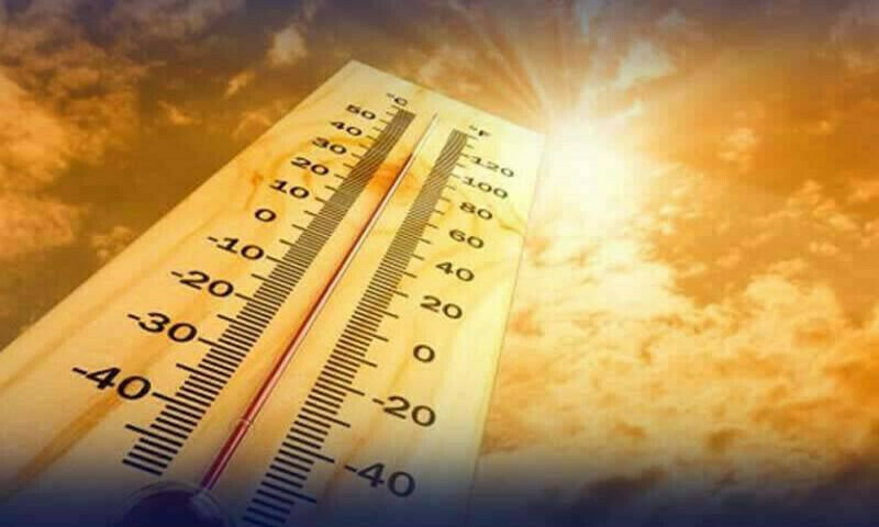 Met office warns of persistent heat and possible light rain