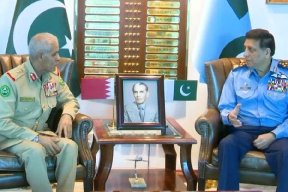 Bahrain’s Chief of staff meets Pakistan Air Chief, Agree to expand defense and training cooperation