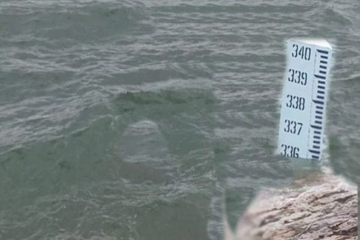 Hub Dam reaches full capacity, Water storage at 646,000 acre-feet
