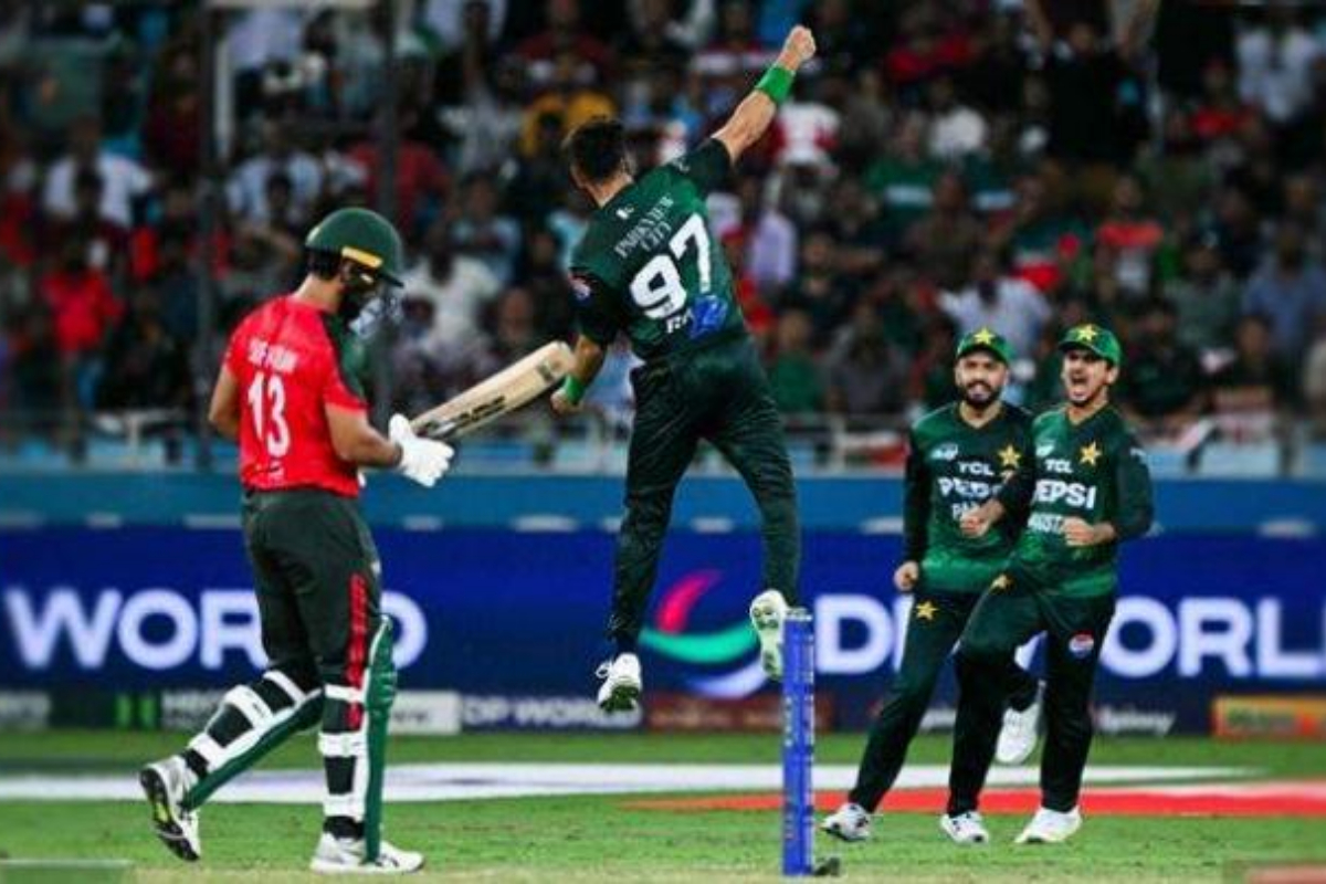 Pakistan beat Bangladesh by 11 runs to reach Asia Cup Final