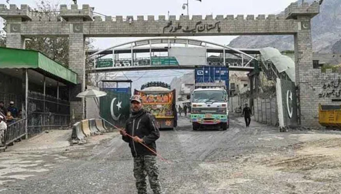 Torkham border reopens after 20 days for deportation of illegal Afghan nationals