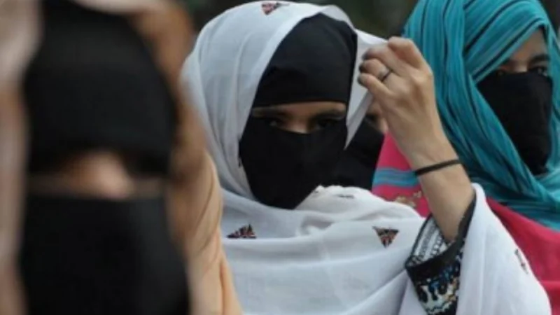 KP police to install ‘Pink Buttons’ in curb harassment