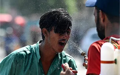 PMD predicts hot, humid weather in Karachi