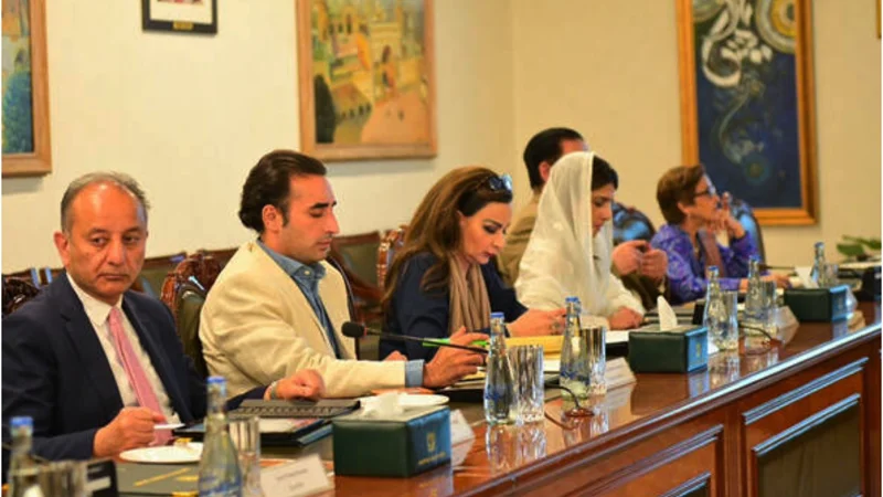 Pakistani delegation briefs OIC on escalating situation in South Asia