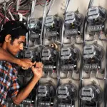 PM Shehbaz approves 'Apna Meter Apni Reading' app to replace meter readers in power Discos