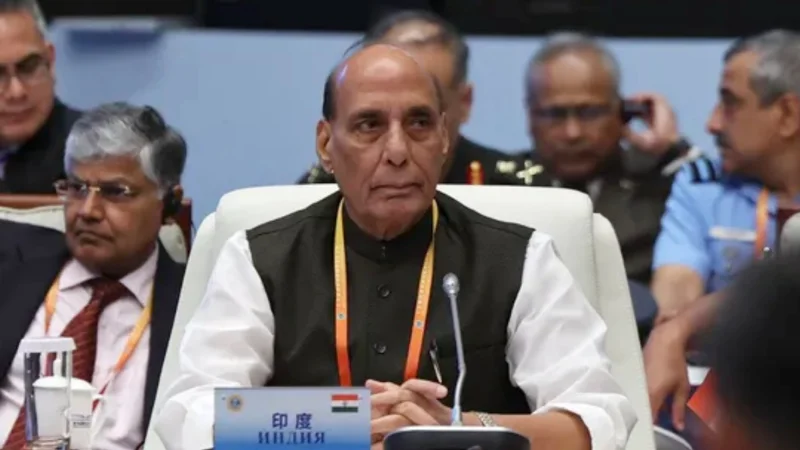 Indian Defence Minister refuses to sign SCO joint declaration