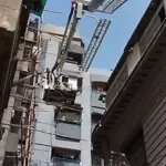 Kharadar building roof collapses; no casualties reported