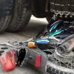 Motorcyclist killed in water tanker collision in Karachi