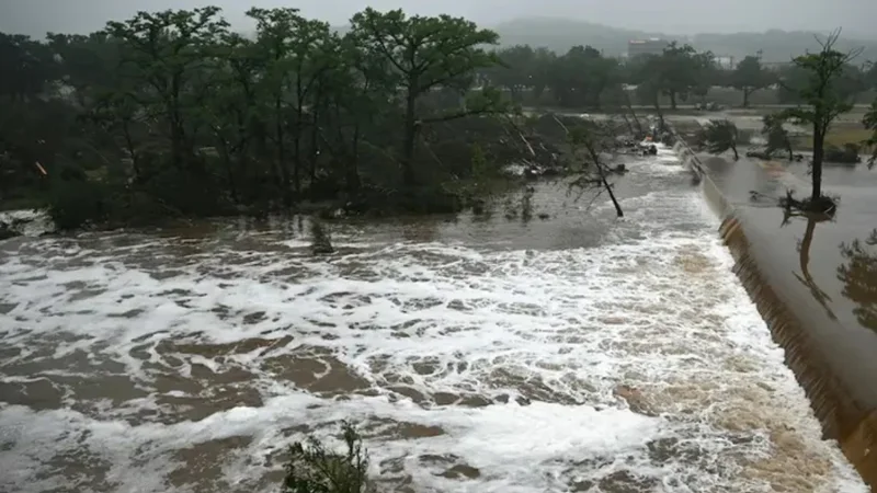 Texas floods claim at least 43 lives, Dozens still missing