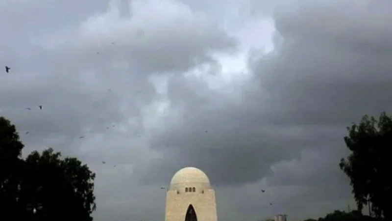 Light drizzle reported in parts of Karachi
