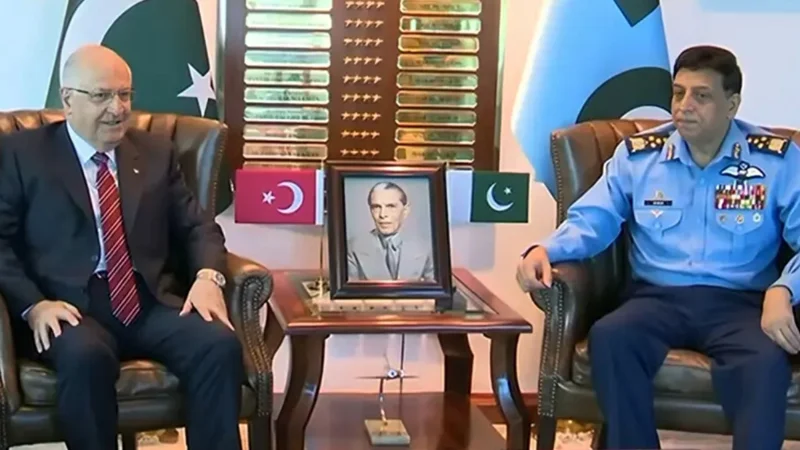 Turkish Defence Minister, Air Chief discuss regional security