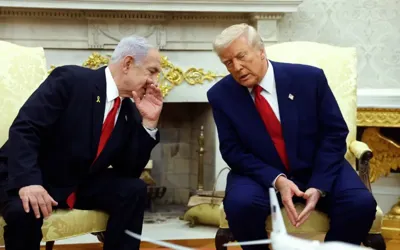 Trump says Netanyahu wants me to stay in the war