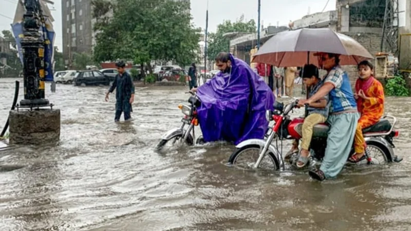 Heavy rain in Karachi leaves at least seven dead, several injured