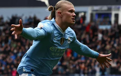 Haaland smashes Premier League record with two goals