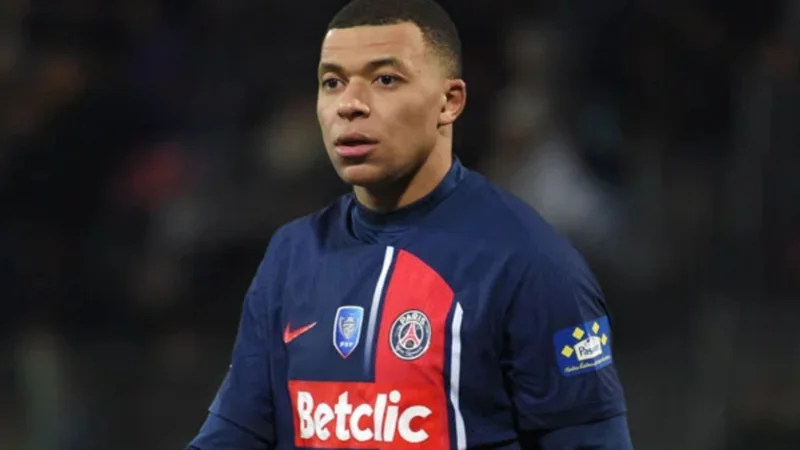 PSG planning huge offer to make Mbappe extend his stay