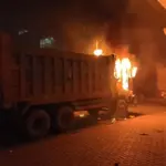 9 vehicles set fire in Karachi as dumper crushed two motorbikes