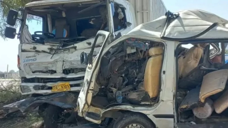 10 passengers killed in tragic traffic accident in Karak