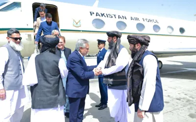 Dar arrives in Kabul on day-long official visit