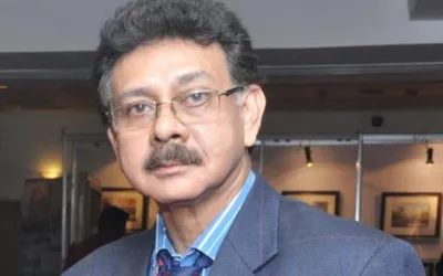 Dr Qaiser Sajjad honored lifetime achievement award