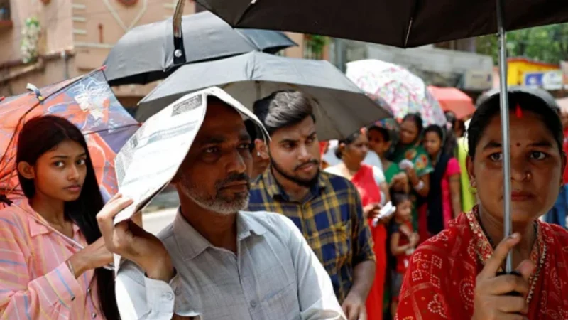 Pakistan may soar to record 50°C this week