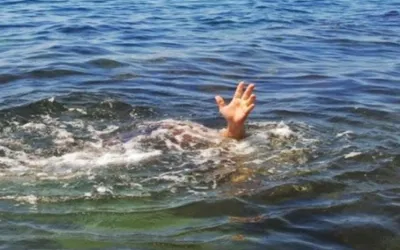 Man, son drown at Gadani beach