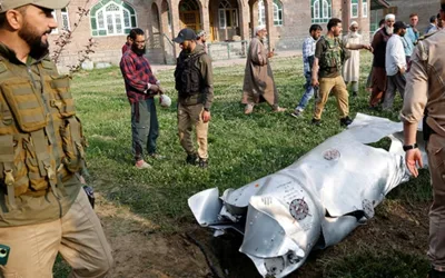 Pakistan downs five Indian fighter jets