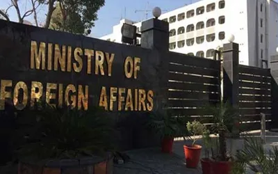Pakistan summons Indian diplomat, hands over demarche