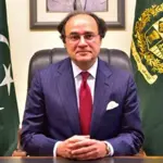 Aurangzeb meets with Global CEO of Standard Chartered Bank