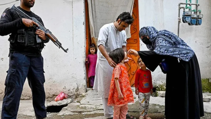 Policeman martyred in attack on polio team in Nushki