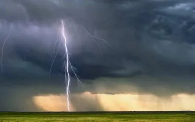 Weather alert issue as heavy rain and thunderstorms hit Pakistan