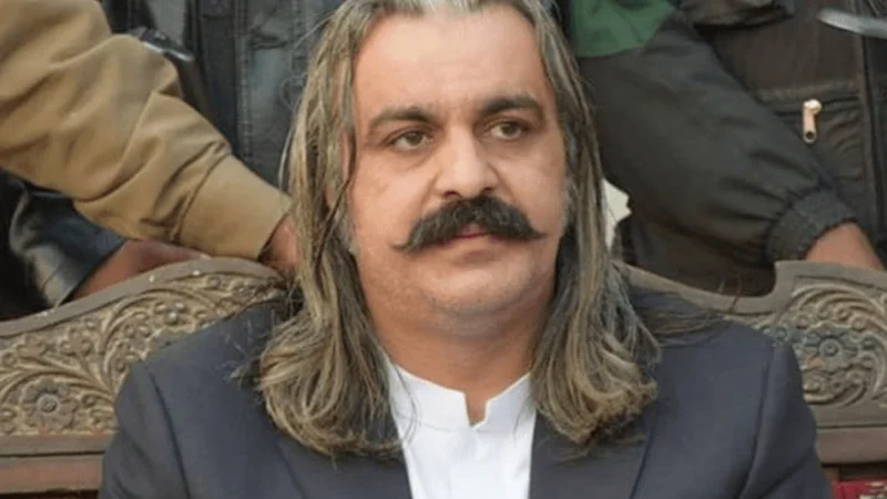 Gandapur pays tribute to martyred soldiers in Karak, Mohmand operations