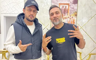 Yo Yo Honey Singh gives Atif Aslam honors with 'Borderless Brother,' in new picture