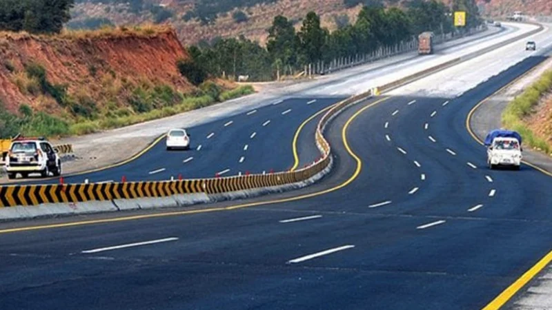 Federal Govt to introduce bike-riding police to patrol on motorways