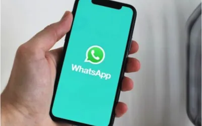 WhatsApp beta resolves chat bar issue and introduces AI chatbot tab