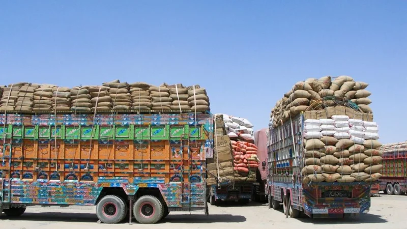 Dumpers entry banned in Karachi during daytime
