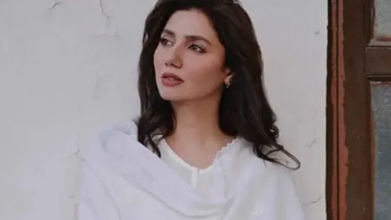 Mahira Khan’s latest photoshoot sparks pregnancy rumors